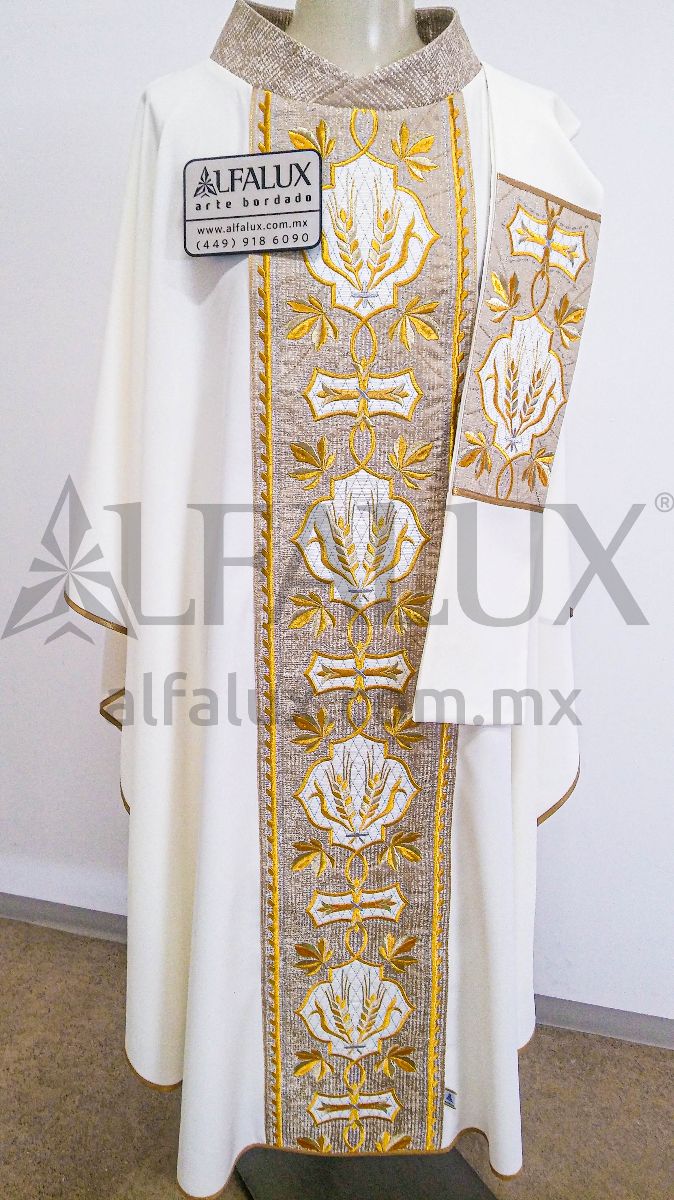 18 CORPUS Brocado Cuello Bordado 546